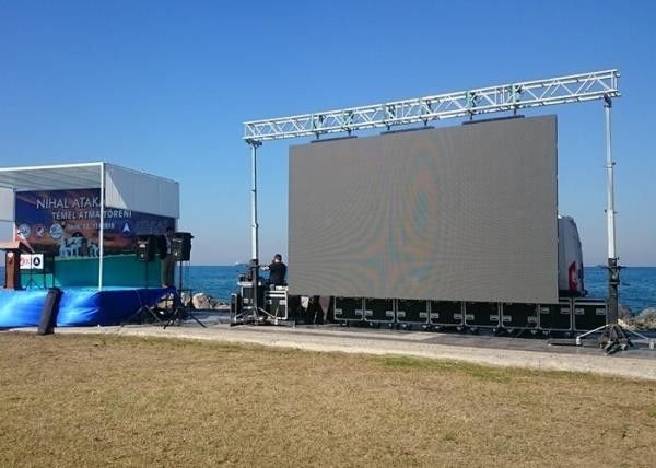 Manutenzione facile principale all'aperto dell'affitto SMD1919 del pannello di 1R1G1B P4 video per la fase